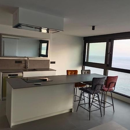 Estupendo Apartamento En Planta 23 Primera Linea Бенидорм Екстериор снимка