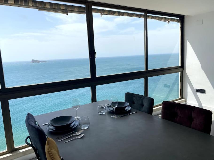 Estupendo Apartamento En Planta 23 Primera Linea Бенидорм Екстериор снимка