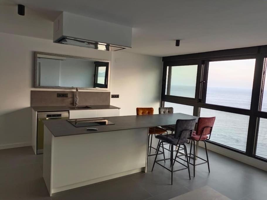Estupendo Apartamento En Planta 23 Primera Linea Бенидорм Екстериор снимка